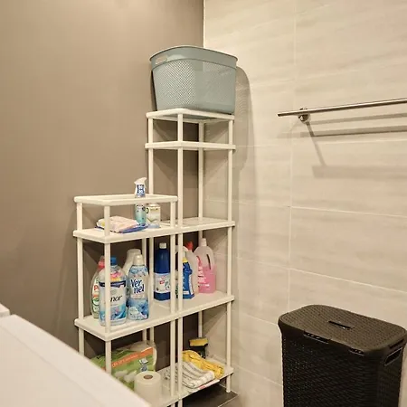 Entire Apartment, Neuss, Duesseldorf Messe * Neuss