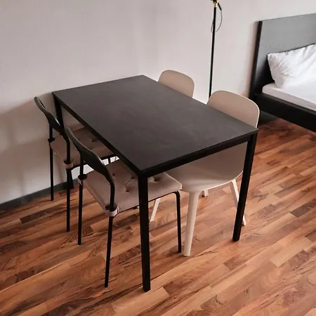 Lägenhet Entire Apartment, Neuss, Duesseldorf Messe *