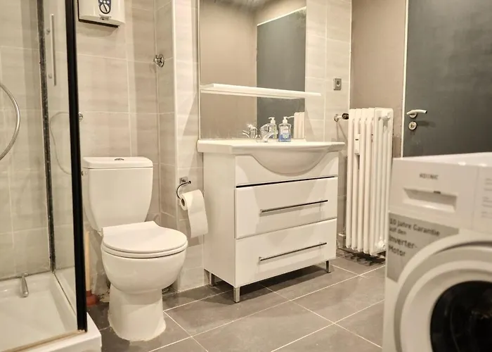 Entire Apartment, Neuss, Duesseldorf Messe * Neuss